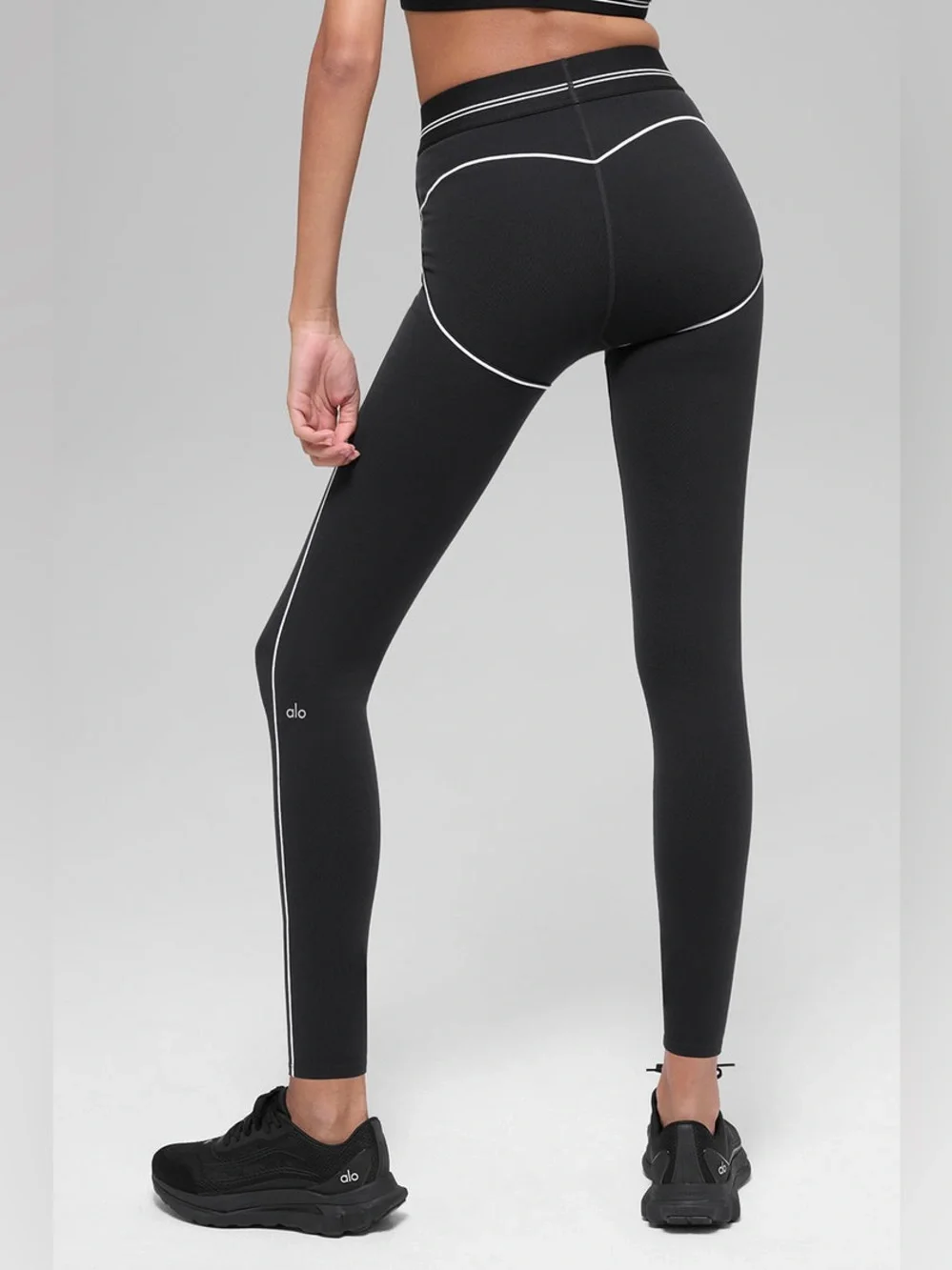 Alo Yoga Airbrush High-Waist 7/8 Heart Throb Legging Black and White Women’s XS